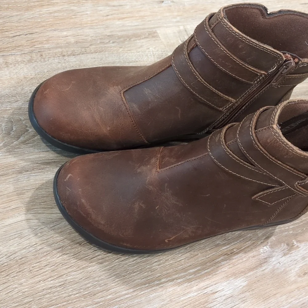 🤎NIB Clarks Women's Dark Brown Ankle Booties size 6.5 W - Picture 9 of 16